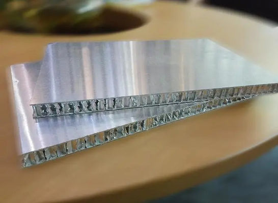0.08mm starke Edelstahl-Sandwich-Platte im Aluminiumwabenkern